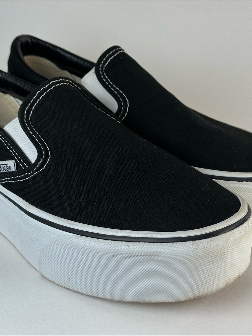 Vans Classic Slip-On Platform Black Canvas Sneakers Women’s 8